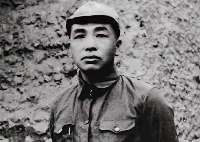 郭炳生叛变后，为保证一枪毙命，彭德怀下死令：成排的枪一起开火。

说起来，郭炳生