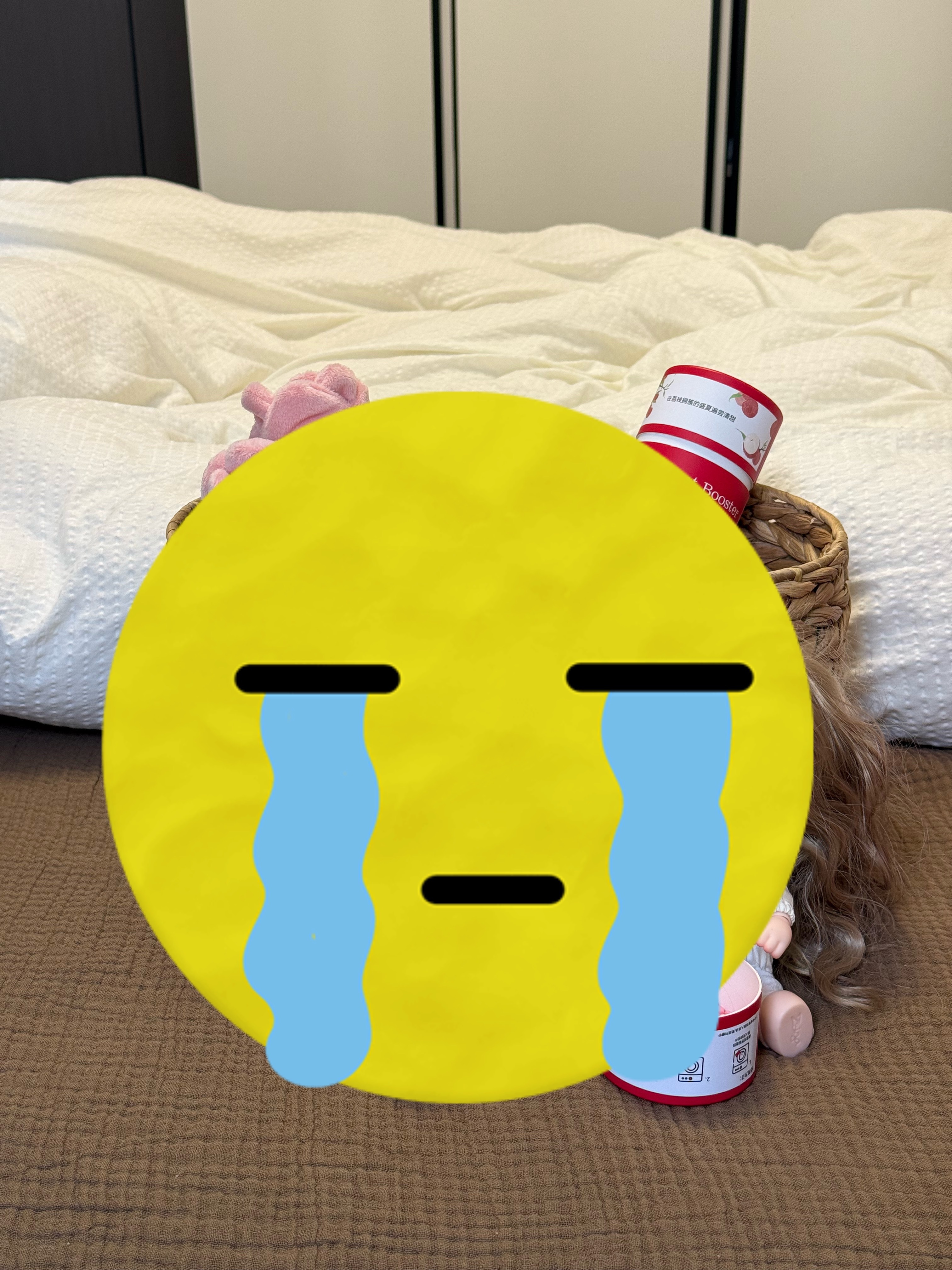 床大但睡觉只喜欢睡一边谁懂我为什么只能睡一半