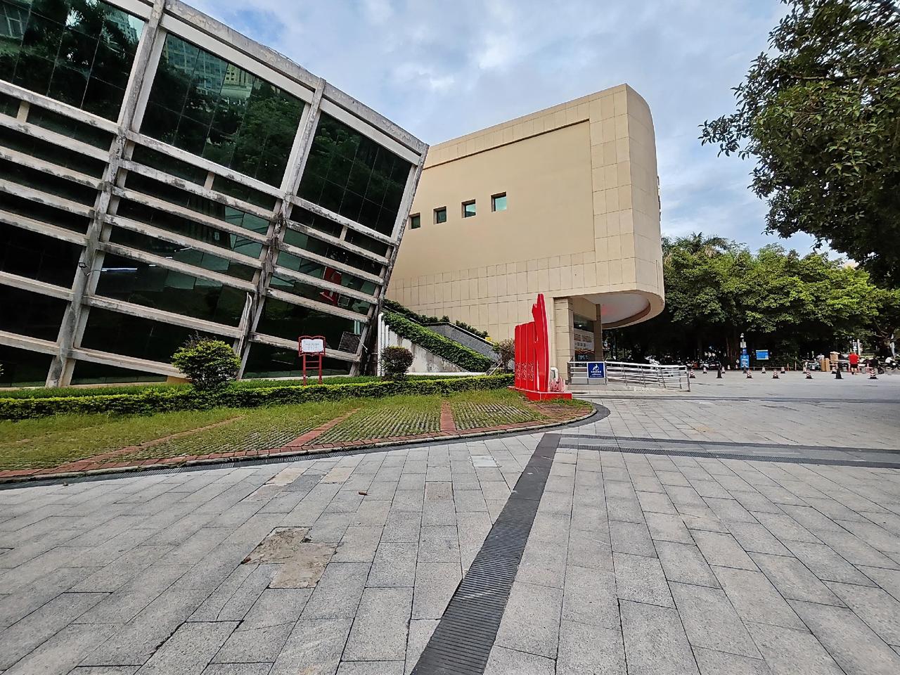 很通透的人生箴言：
位置不同，少言为贵；认知不同，不争不辩；三观不合，浪费口舌。
