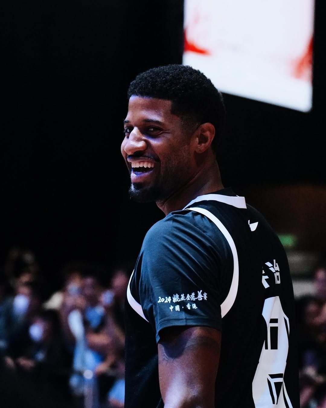 【图集】保罗·乔治去年中国行期间的内容！分享一组乔治参加2024年姚基金慈善赛时