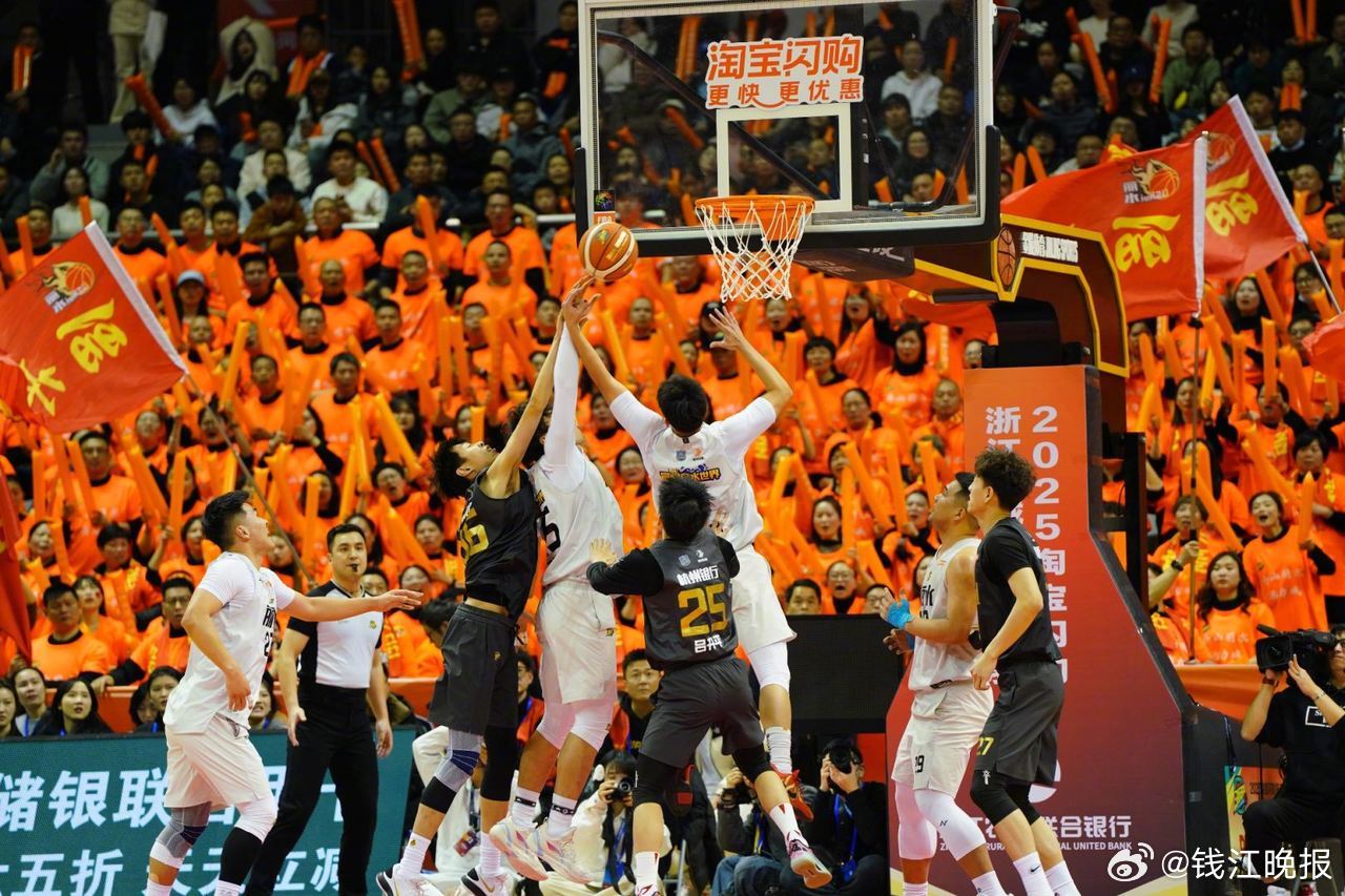 【#浙BA总决赛第2场杭州客场再胜丽水#】2月1日，浙BA总决赛第二场比赛在丽水