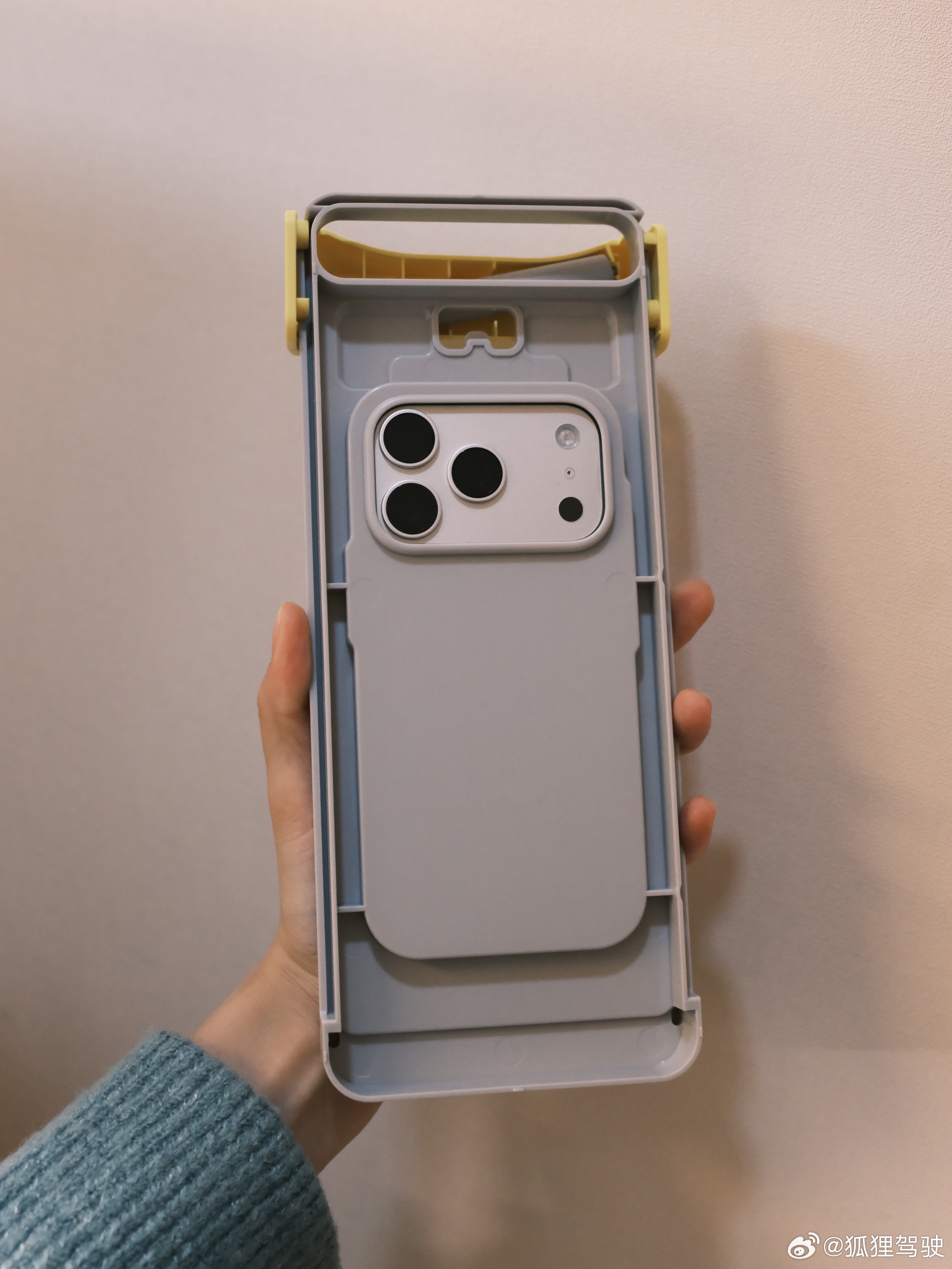 强迫症爽之中国人不骗中国人，不沾指纹作为常年的iPhone用户，在此之前对膜的品