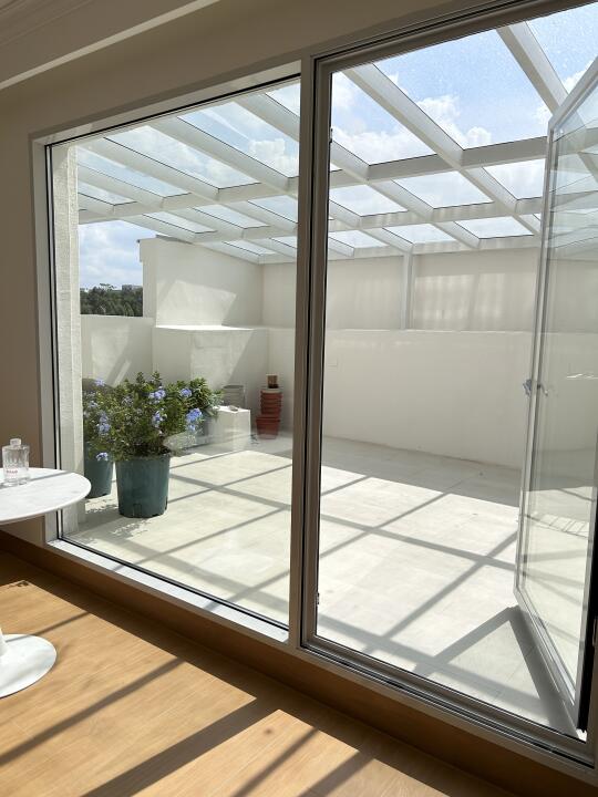 2W+搞的阳光房！养花才一年多就……