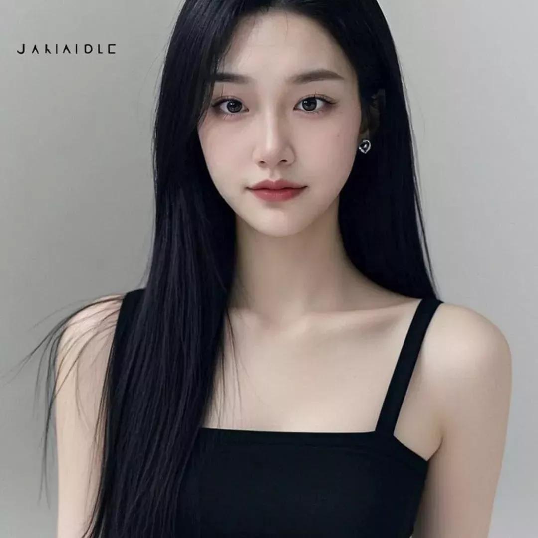 清新自然，温柔可人，黑发飘飘，优雅动人。温婉大方的美女 温柔气质美女 黑发辣妹 