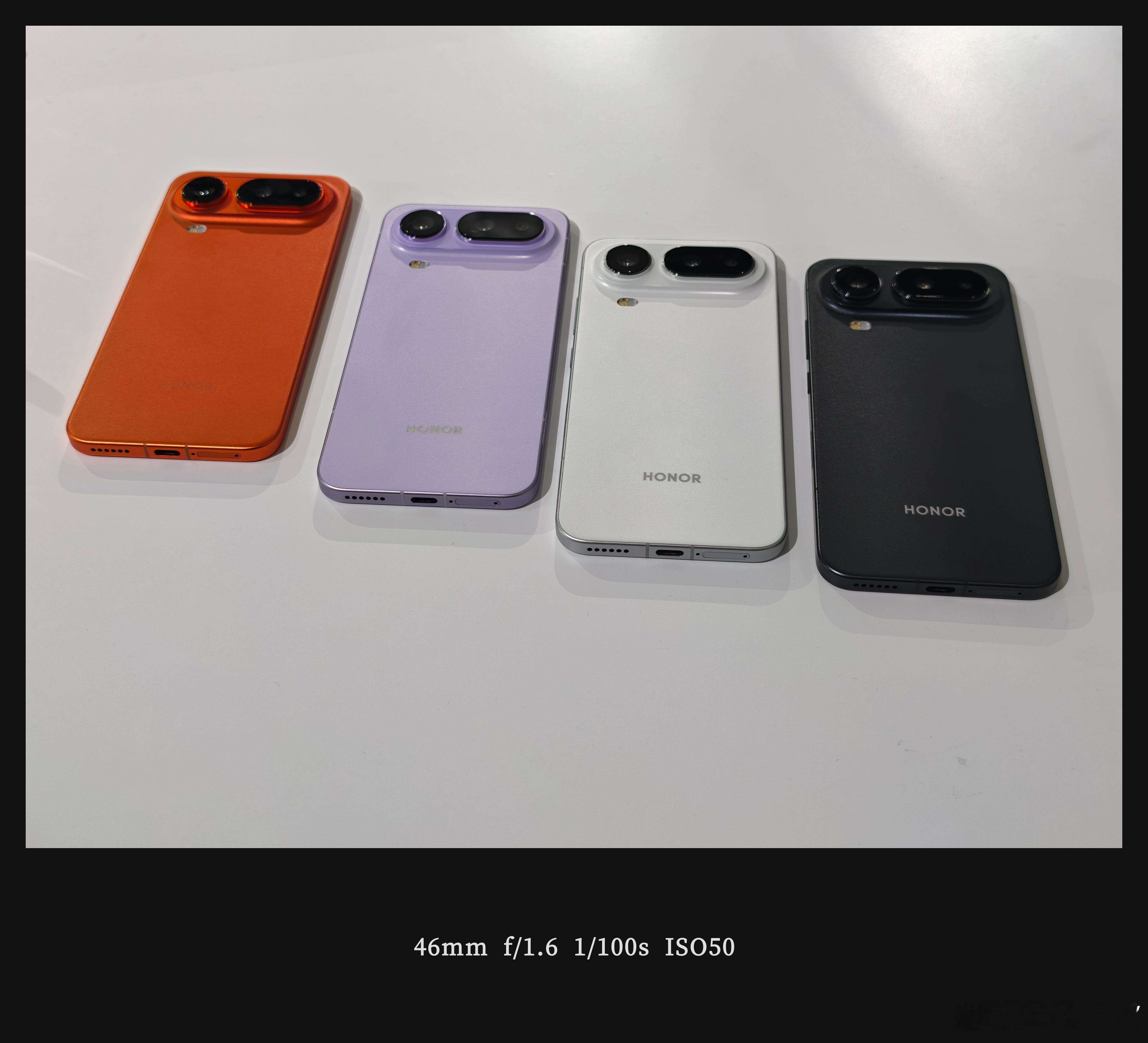 荣耀Magic8 Pro Air四种颜色你最喜欢哪一款？我觉得白色最好看 