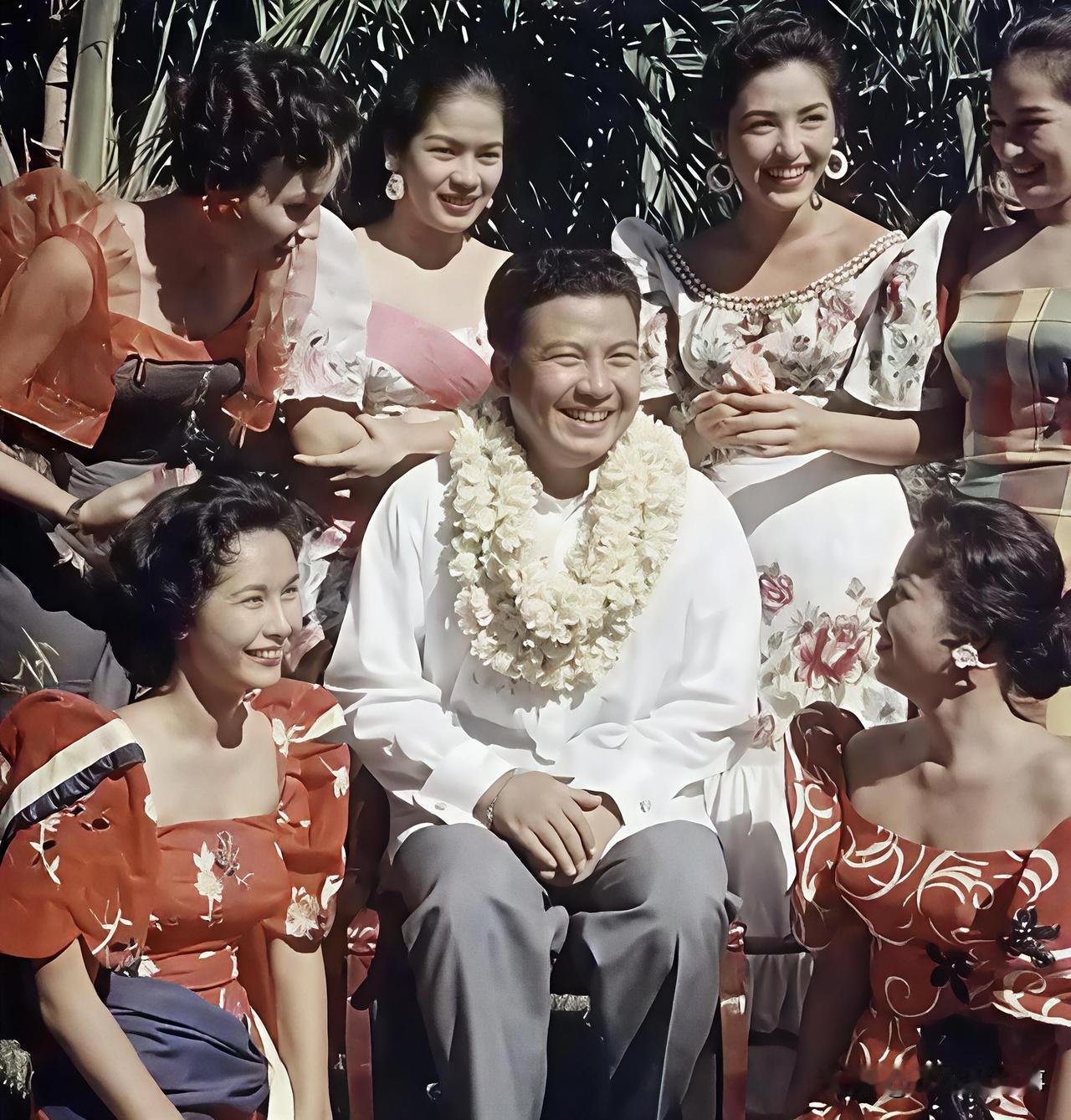 提起柬埔寨的西哈努克国王，60年代以前出生的中国人都十分熟悉。那时，他常驻中国，