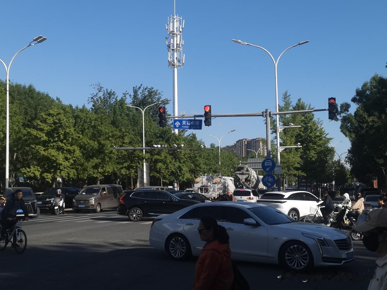 别不知道！千荷泻露桥通车了，别傻傻在耿庄桥堵着……要知道，早高峰耿庄桥-芙蓉东路