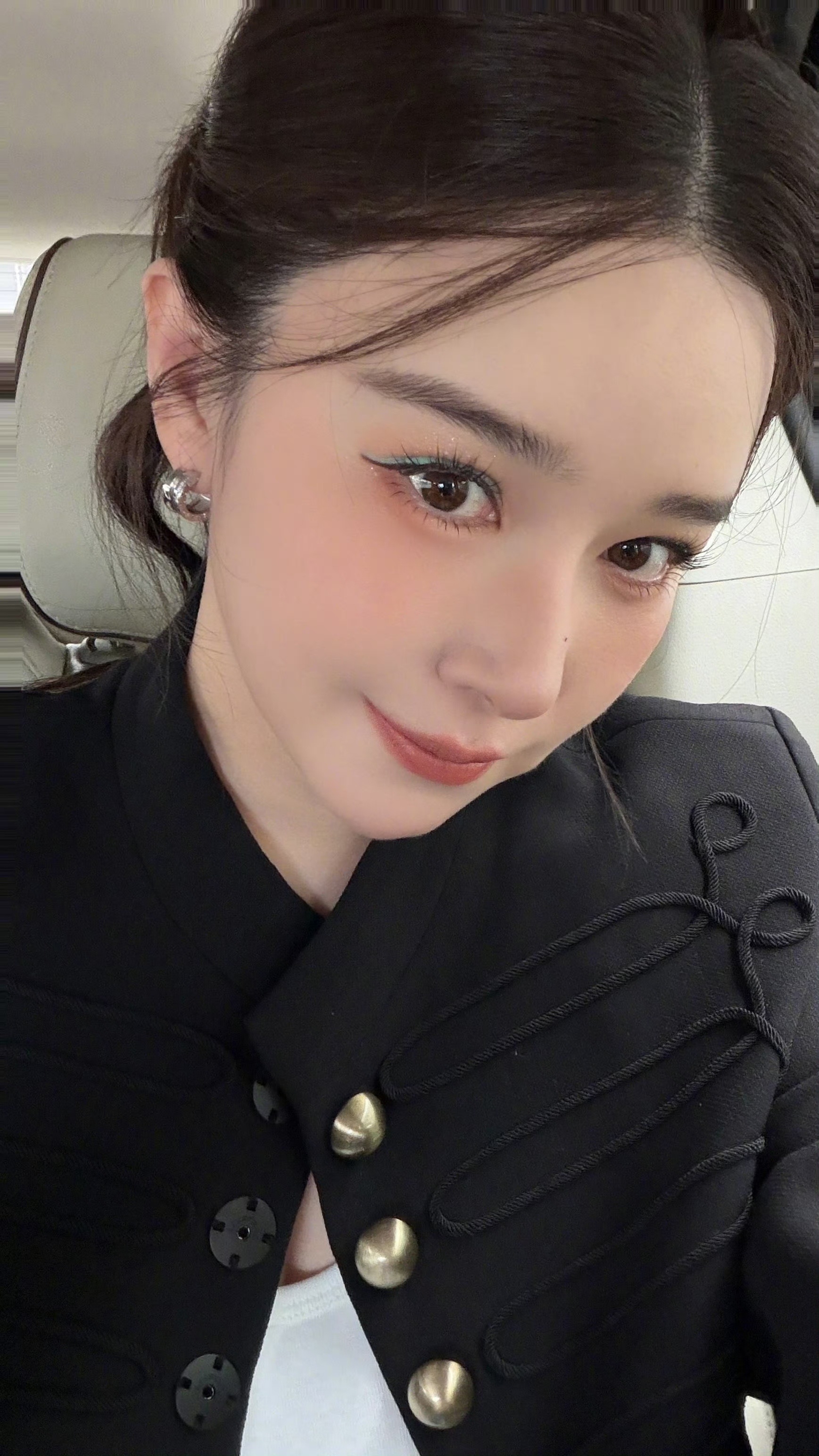 阚清子乘风初舞台薄荷眼妆 这是阚清子的初舞台妆容吗？我已然陷入她的薄荷眼妆出不来