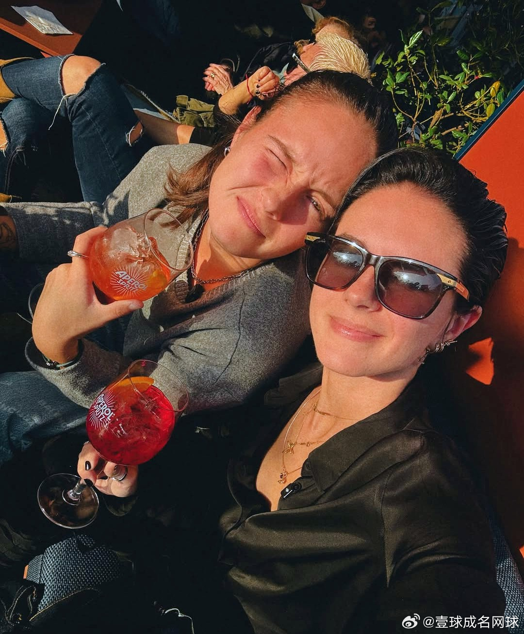 幸福！卡萨特金娜和她的未婚妻、前奥运花样滑冰运动员娜塔莉娅·扎比亚科！wta网坛