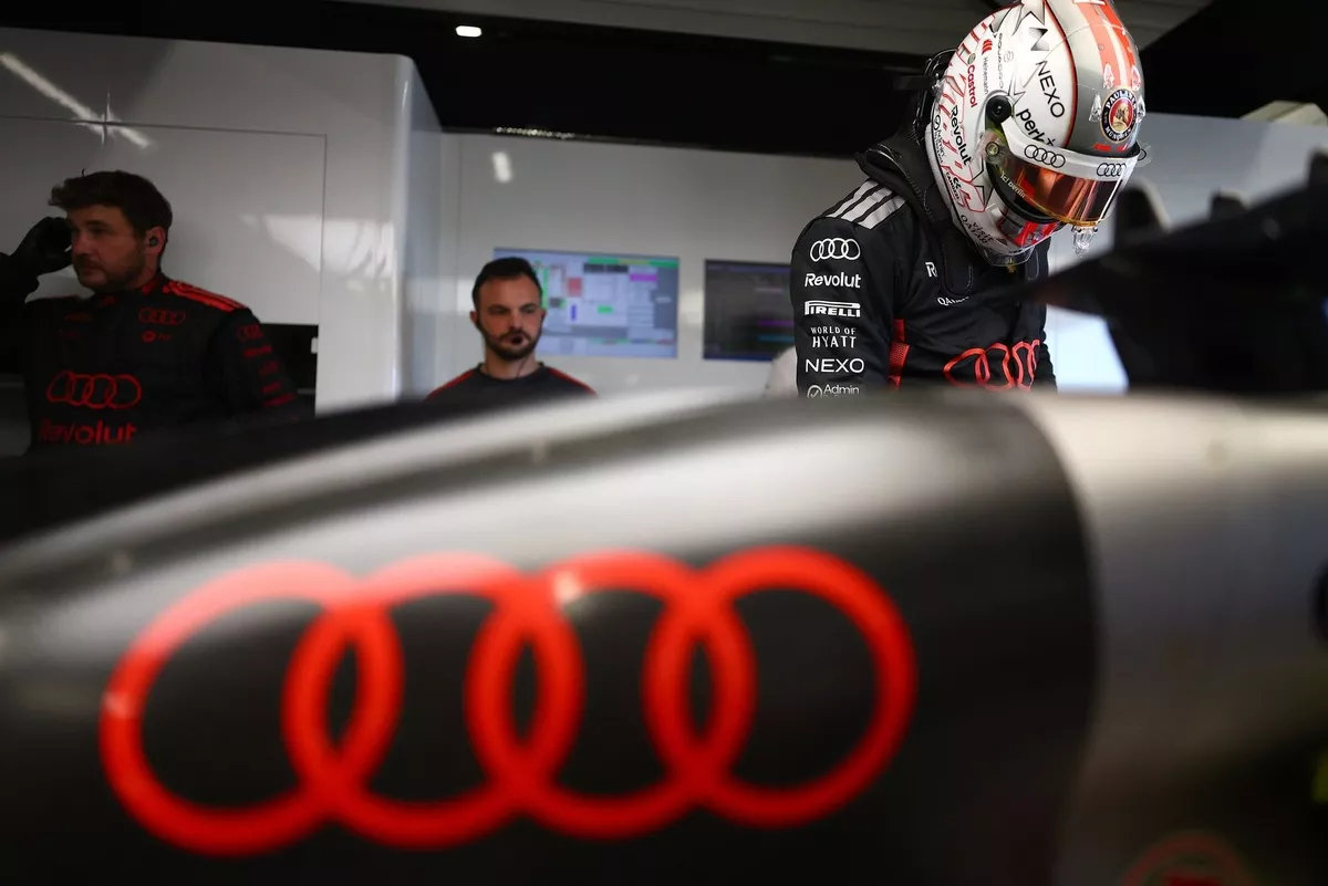f1 在FIA公布首轮ADUO结果之后，奥迪F1车队就已经在巴塞罗那站率先推出了