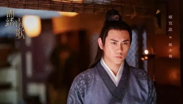 人们常说：子承父业！可是对于乒乓球功勋教练蔡振华来说，他的儿子不仅没有继承蔡振华