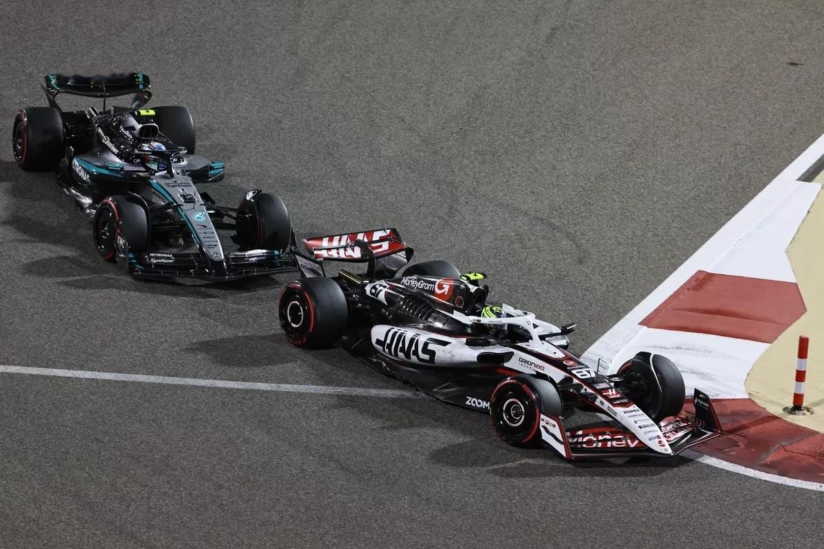 F1 - 英国站名场面盘点！银石百年赛道每段历史都能成为经典。
银石赛道作为 1
