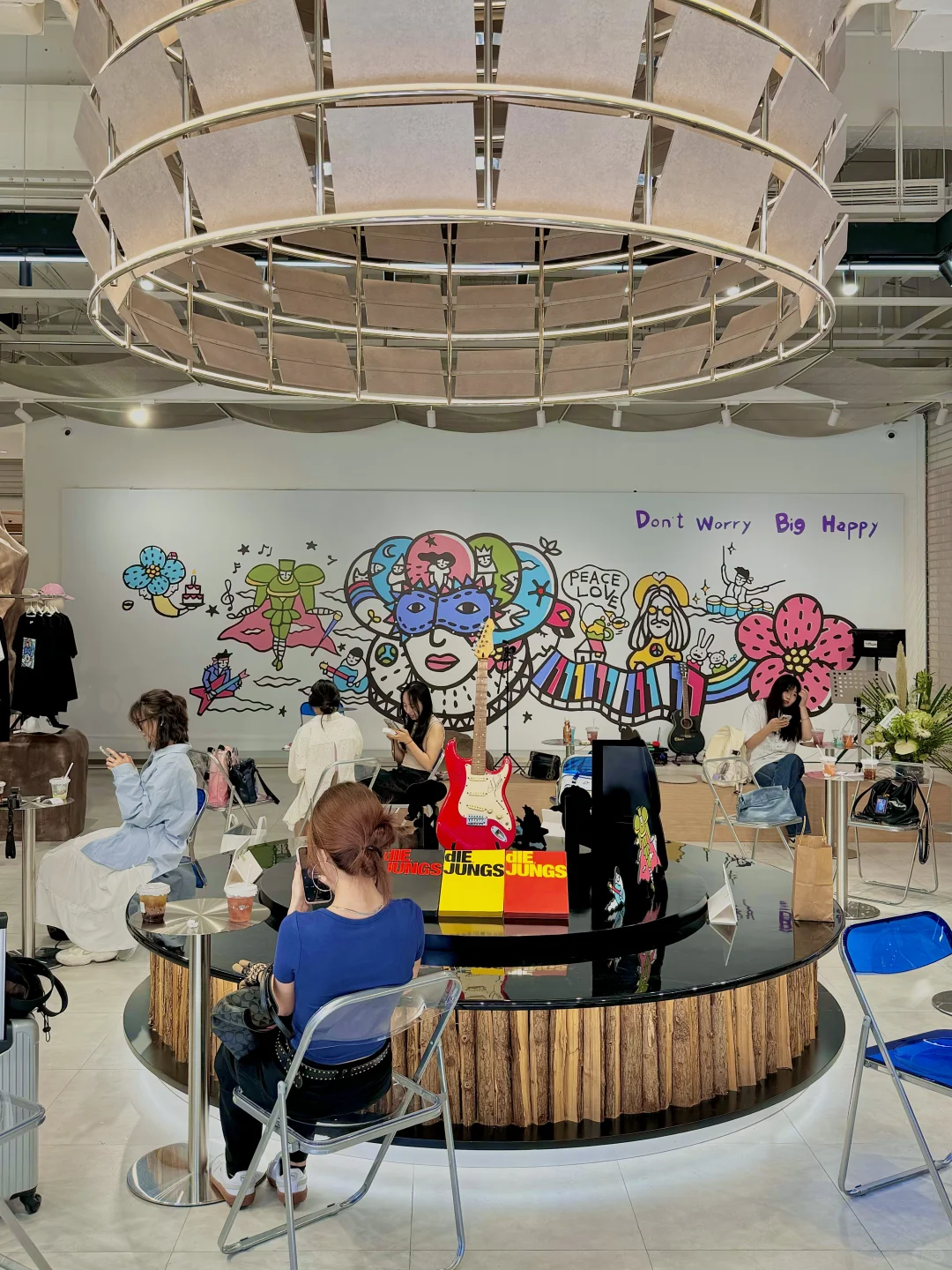 上海新开灿烈爸爸咖啡店☕️EXO含量拉满了！