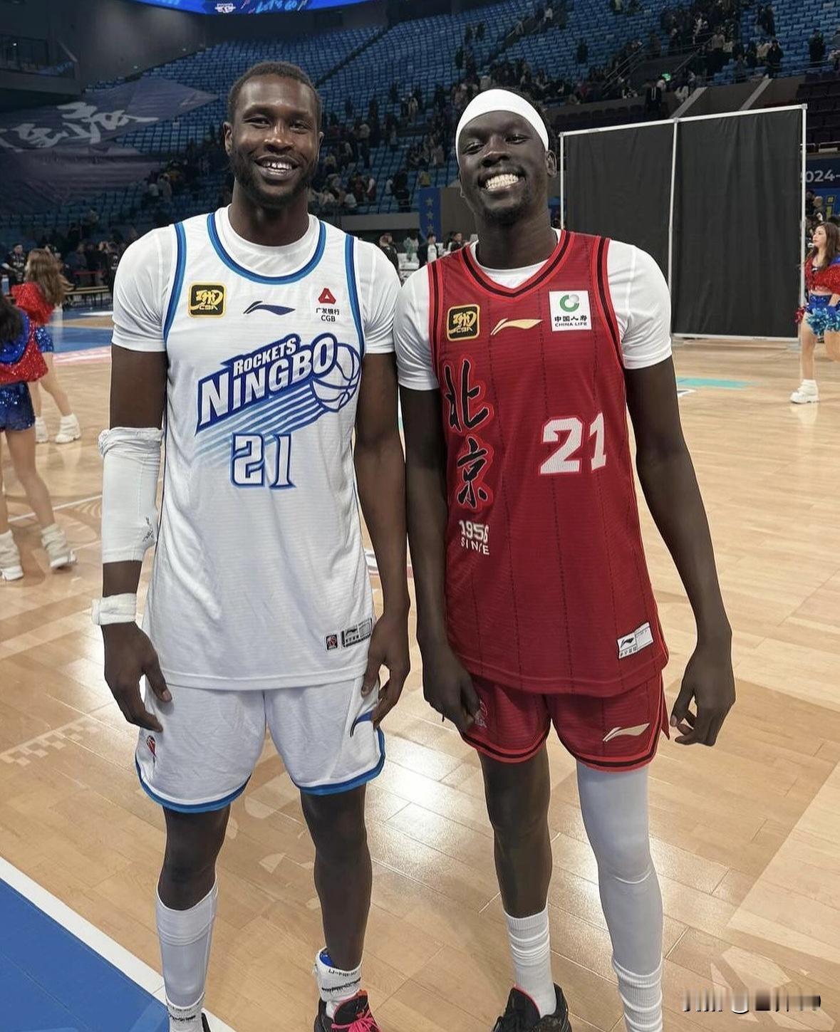 北汽等于俩外援
剩下两个其中一个查无此人，毫无存在感
另一个有存在感就强了，奥莫