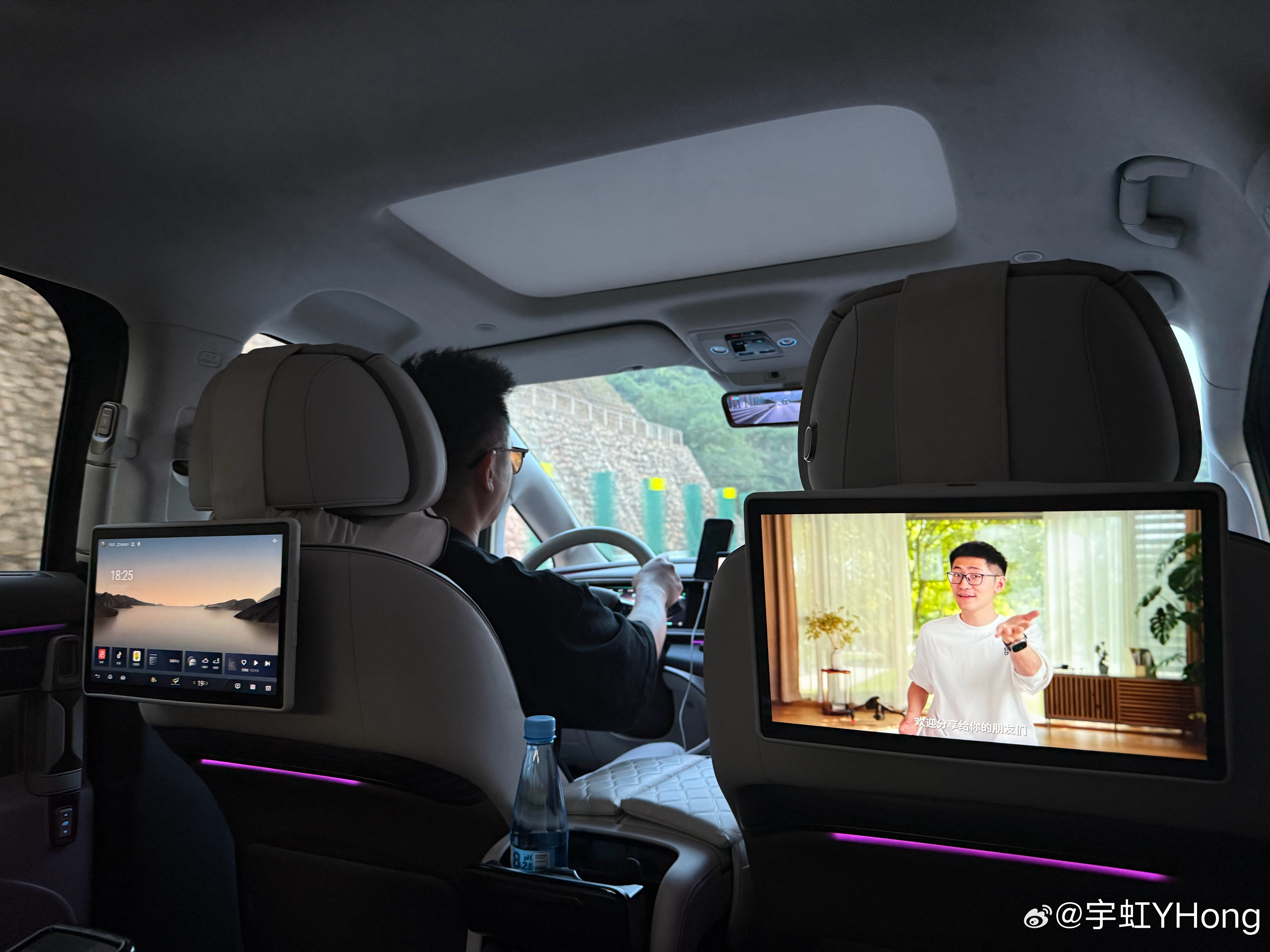 闪现杭州，过来参加腾势的试驾活动过来接机的是腾势D9，车主说他是22年买的顶配版