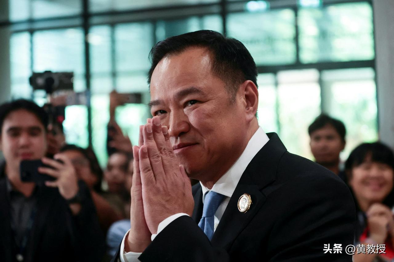 “前8个月，东盟为我第一大贸易伙伴，我与东盟贸易总值为4.93万亿元，增长9.7