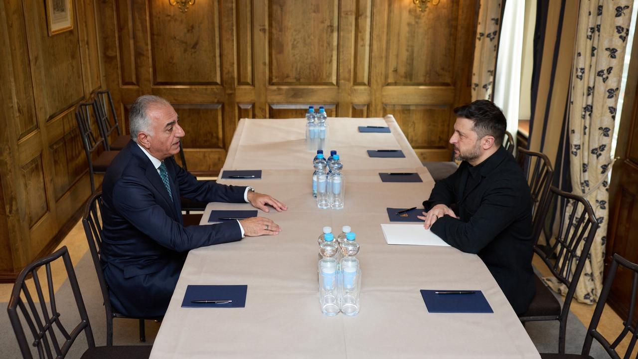 2月13日，在第62届慕尼黑安全会议的间隙，乌克兰总统泽连斯基与伊朗流亡王储礼萨