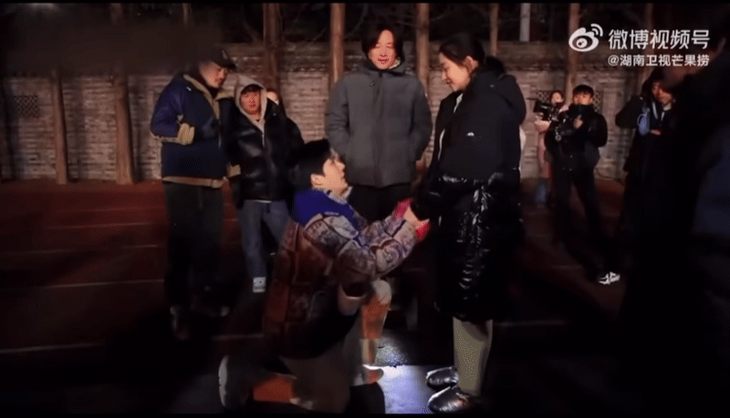 王安宇辟谣与关晓彤恋情两人只是合作拍戏同事的关系，绝对没有别的，别胡乱造谣了 