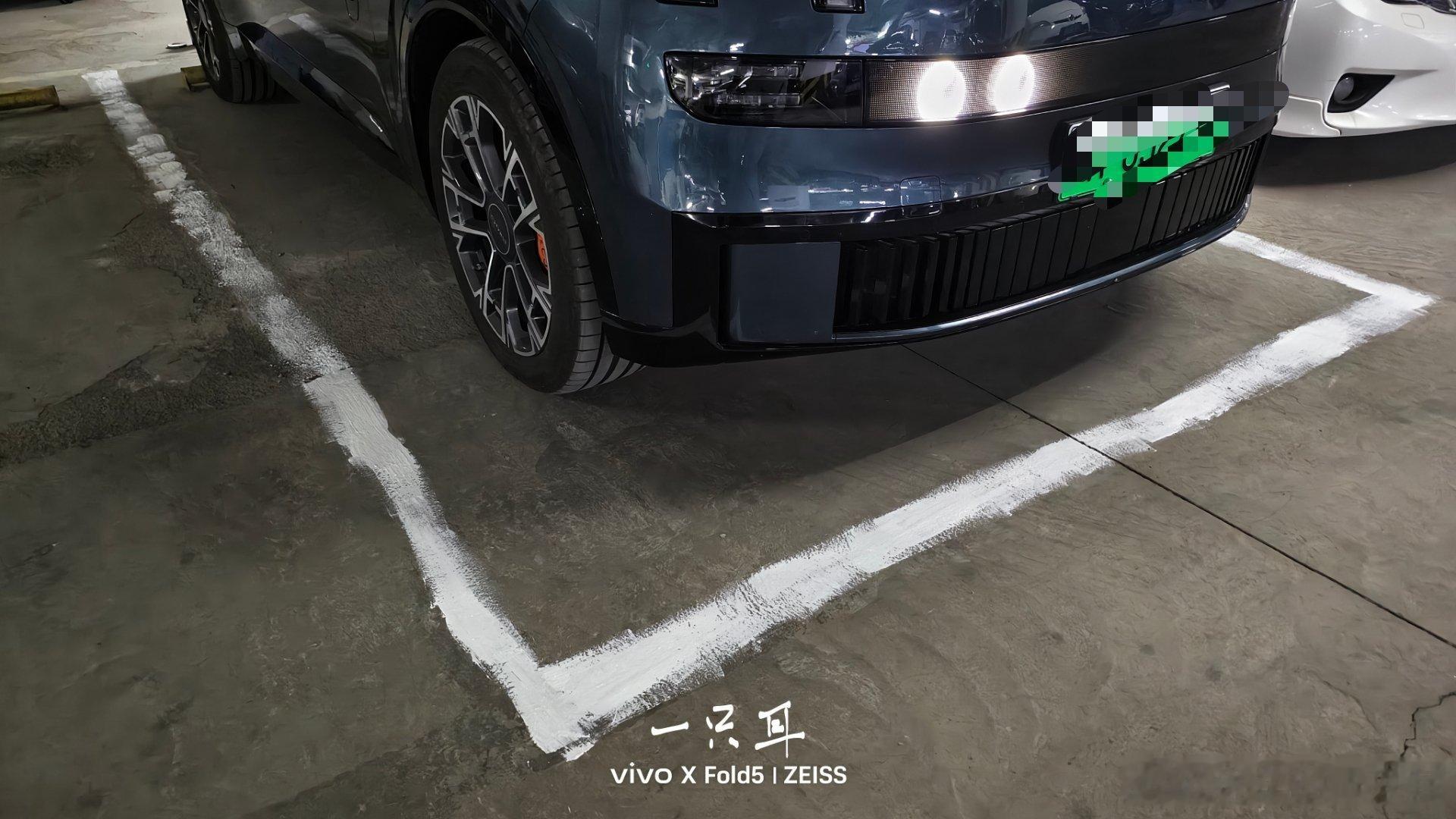 有点寒碜……因为漆用完了…… 