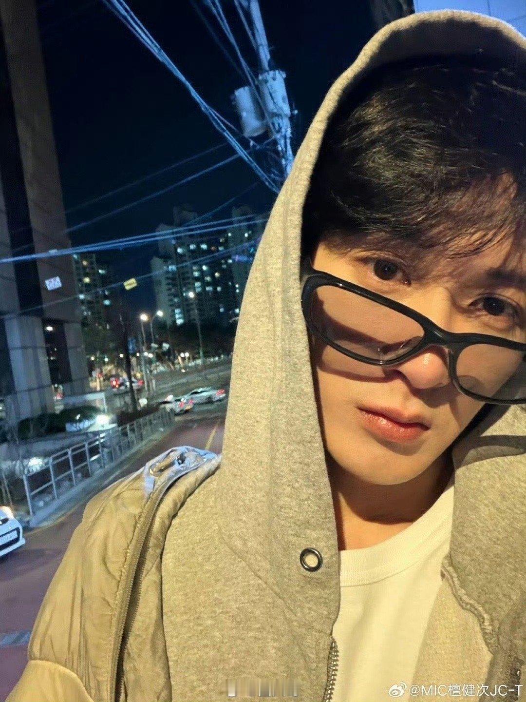 檀健次何不同舟渡主演阵容网友和粉丝心心念的电视剧《何不同舟渡》终于要来了，檀健次