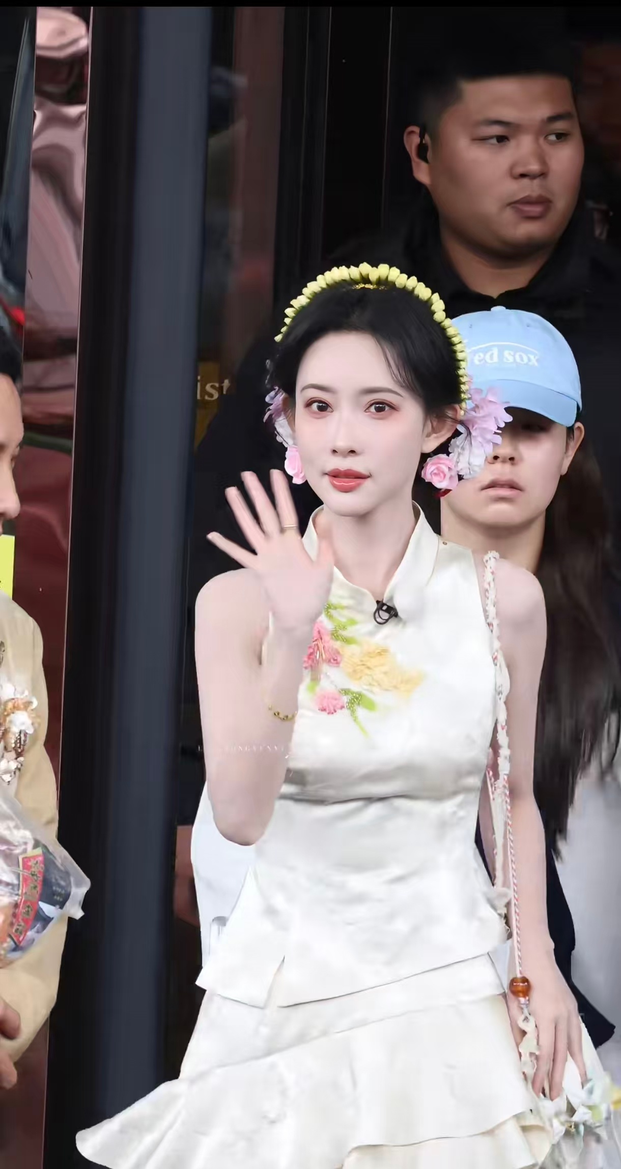奔跑吧路透cp奔跑吧录制路透里的情侣同框画面太绝了，少年少女的互动充满青春气息，