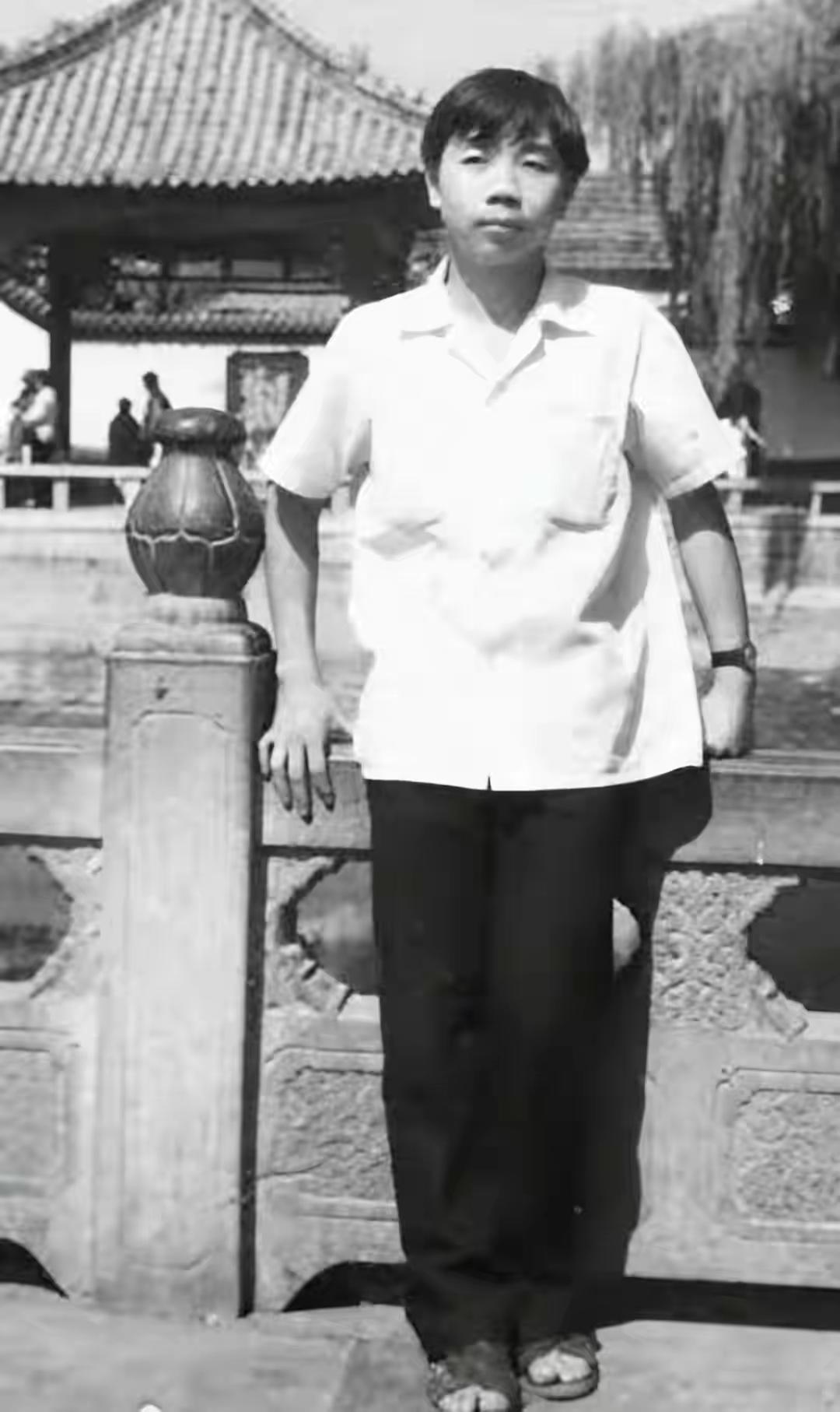 窜台汉奸石平：07年入日籍，两妻子均已离婚，第二个妻子有日本右翼背景。
“中华人