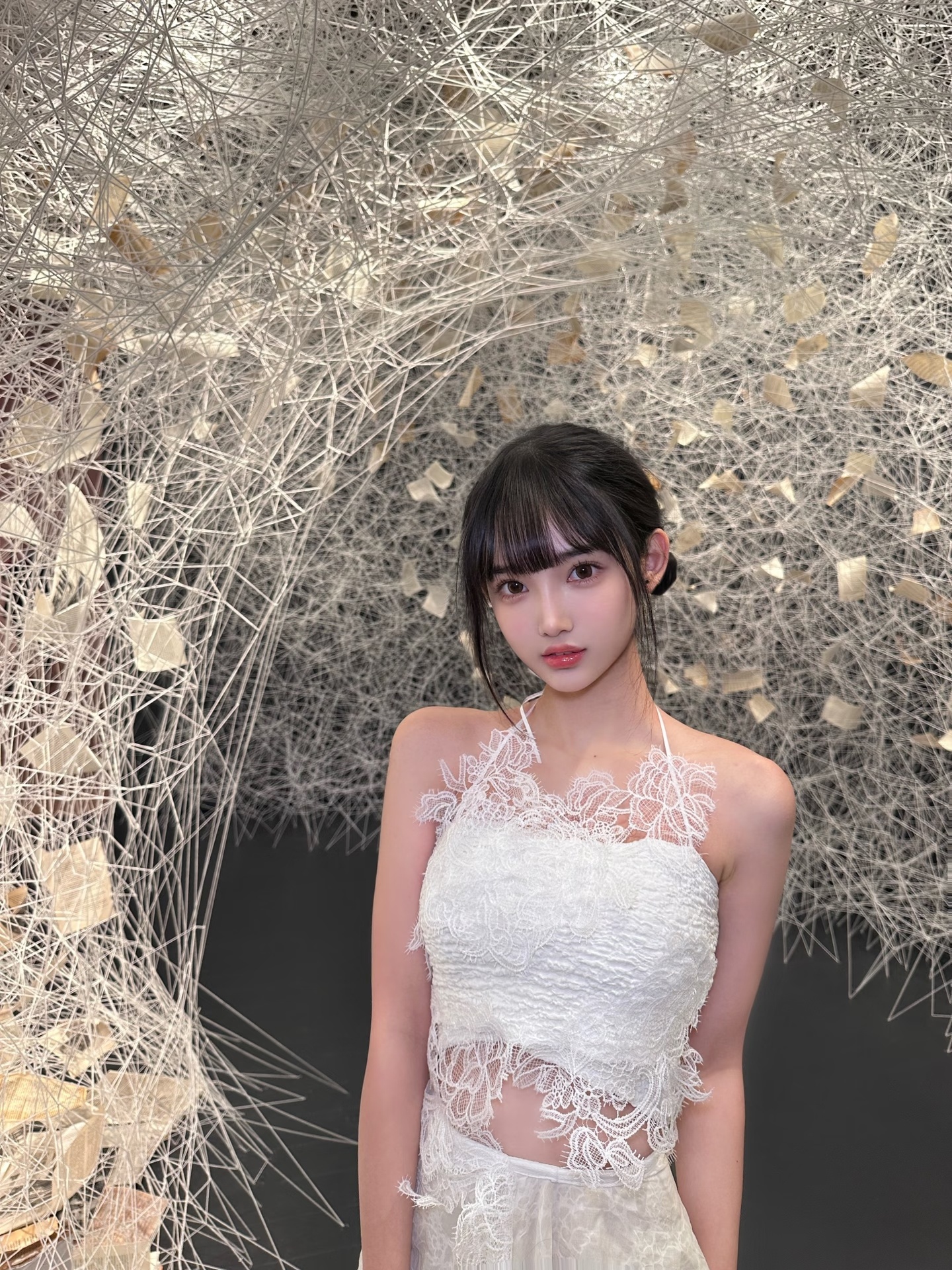 林俊杰官宣恋情 这是直接官宣了，前段时间刷到还以为是假新闻两人差了20多岁，既然