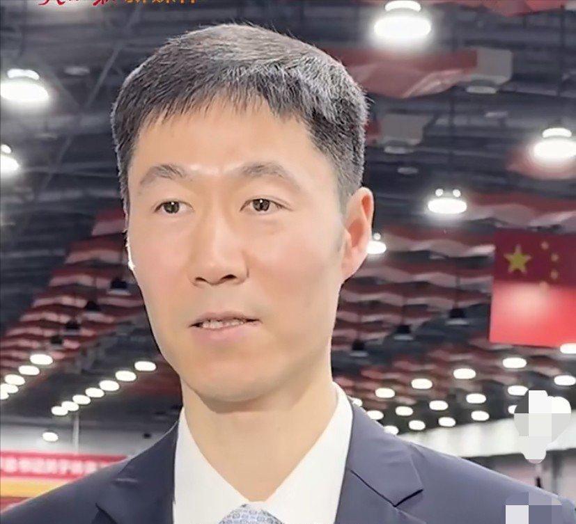 第 4 日打完：王励勤对 2 人“颇有微词”

向鹏的表现，可以更具有侵略性，再