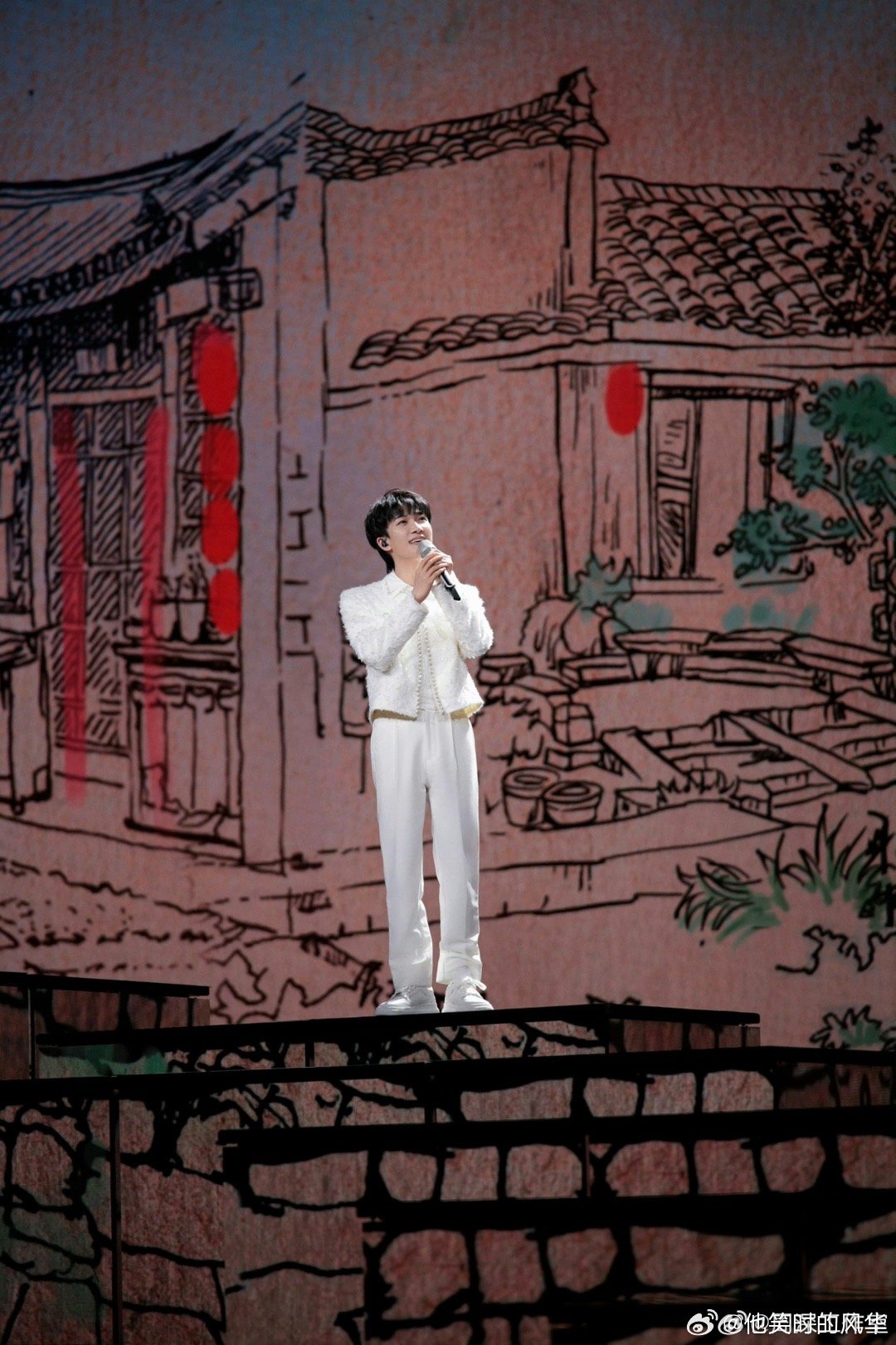 周深元宵节梦见你舞台首唱 今晚的元宵夜有特殊意义！《梦见你》首唱，周深空灵嗓音撞