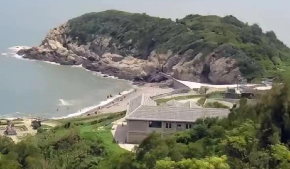一旦台海爆发冲突，最难啃的骨头不是台湾本岛，而是距大陆仅50公里的东引岛！很多人