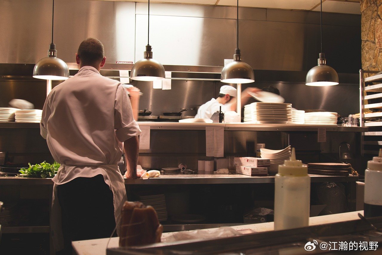 京东外卖升级AI明厨亮灶，外卖食安的AI进化之路怎么看？据广州日报的报道，7月1