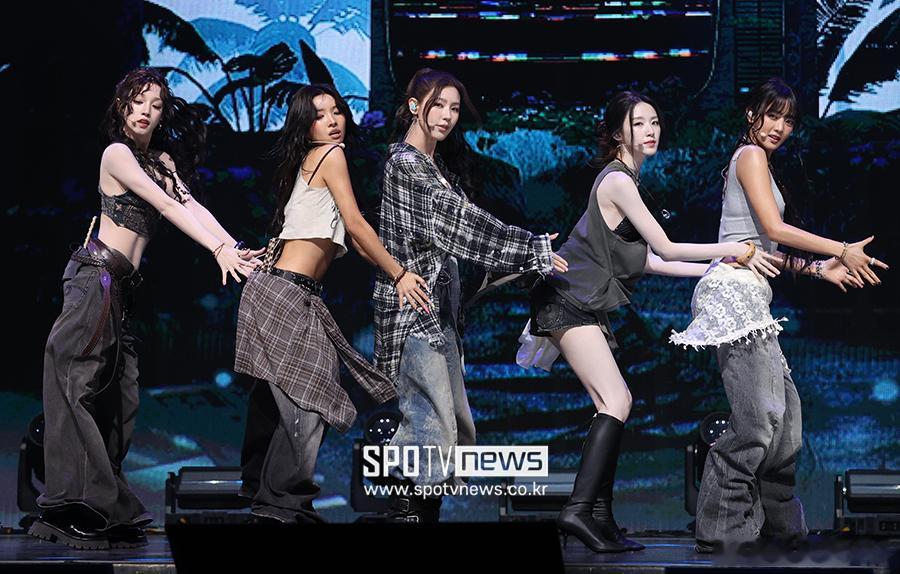 idle回归主打曲MVidle回归新歌MV 和奶啵啵创造奇迹吧 