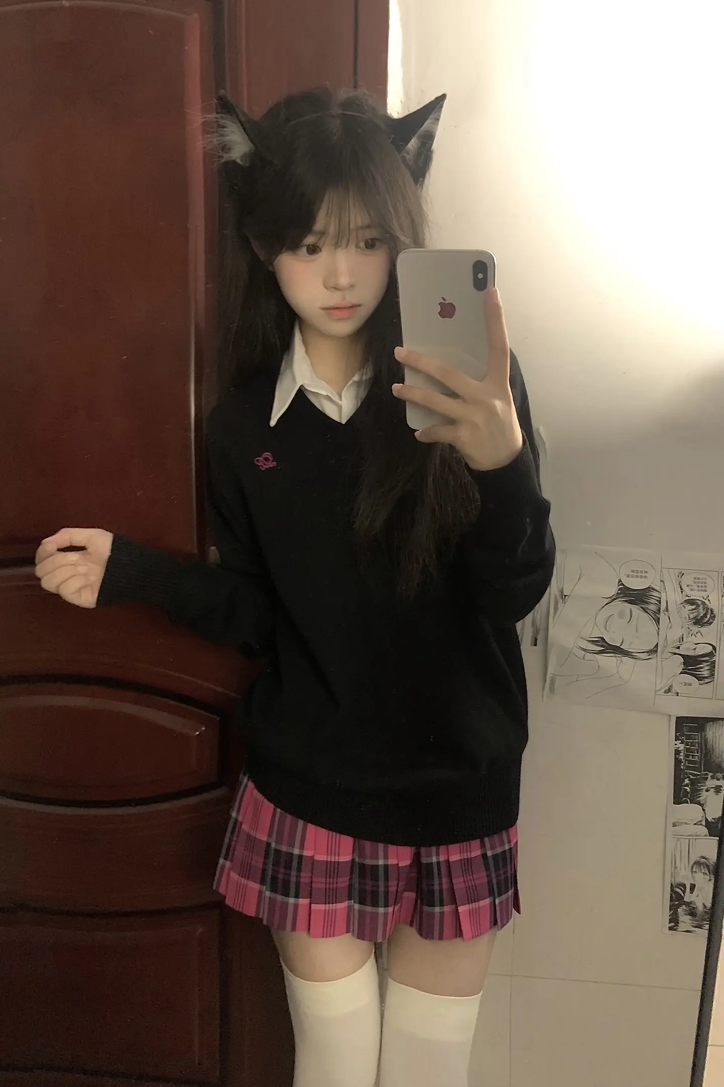 还记得她难过时爱发朋友圈。