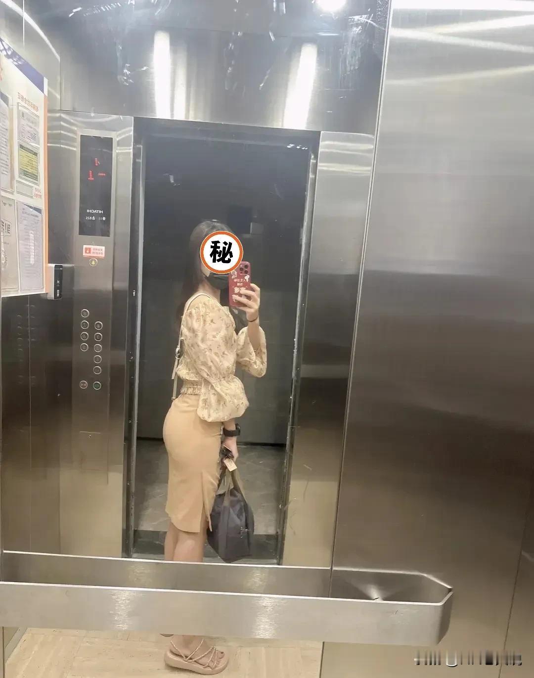 昨天下午公司车限行，运营总监便让其助理（一98后小伙）开车闯限行，小伙直接回：违