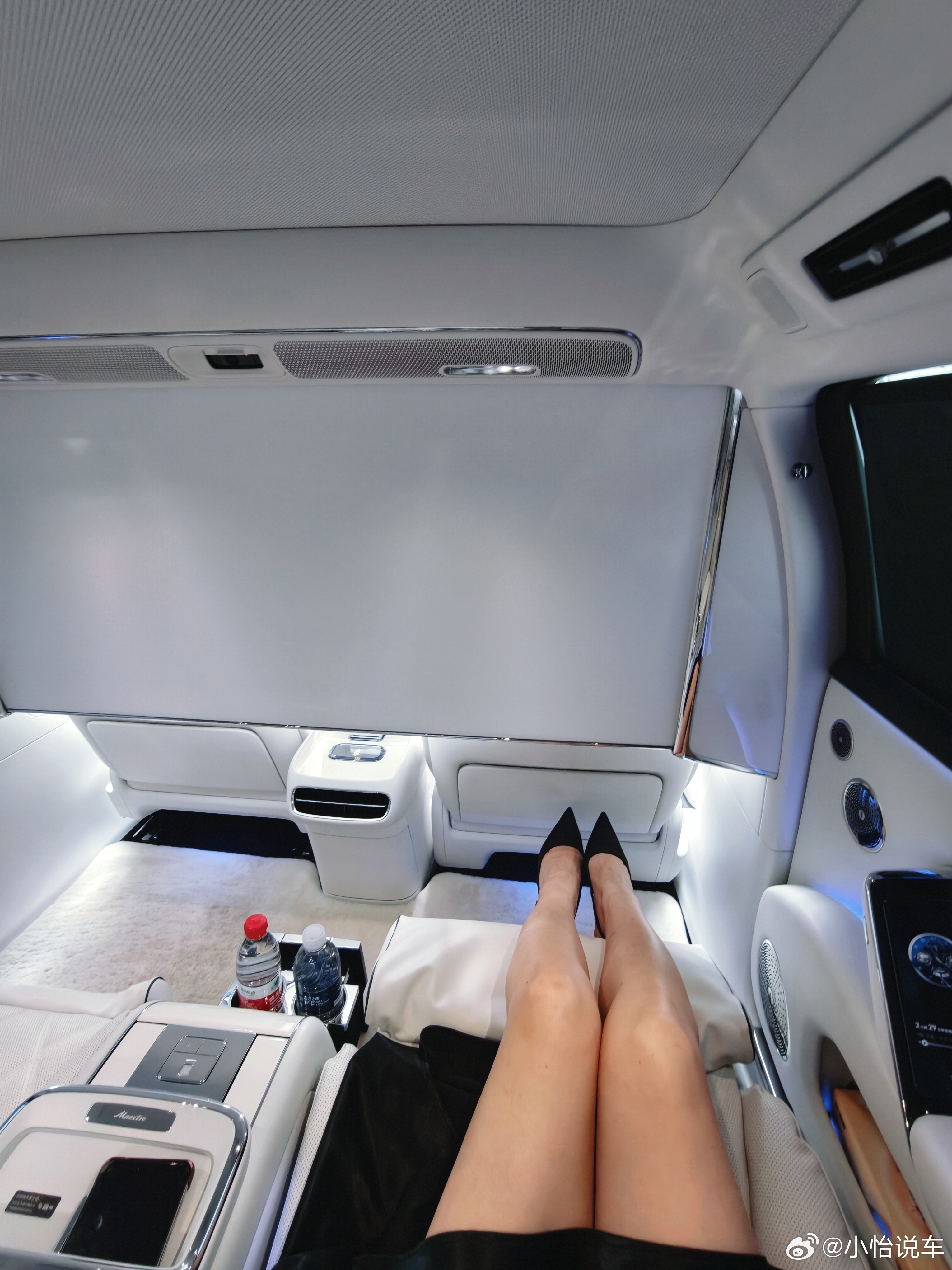 终于可以歇一会了回家换个行李箱继续出差 