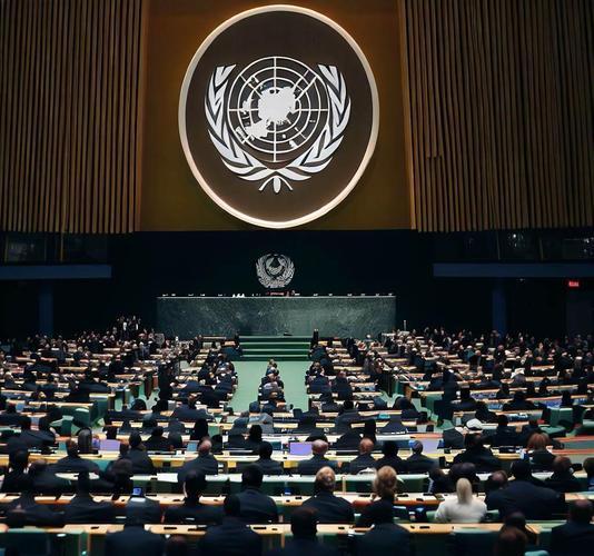 美以呢？灭国侵略，轰炸伊朗学校、医院、水厂等各种民用设施，安理会怎么对这威胁世界