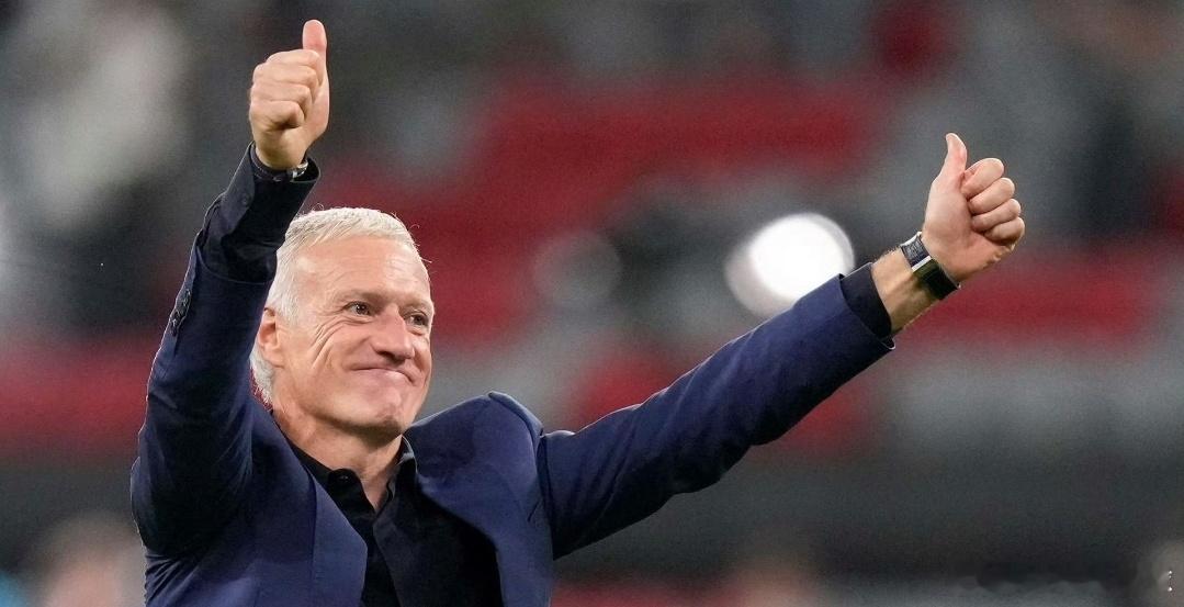 队报：德尚身边人士否认，下赛季不执教皇马西媒《世界体育报》援引法媒《队报》，法国