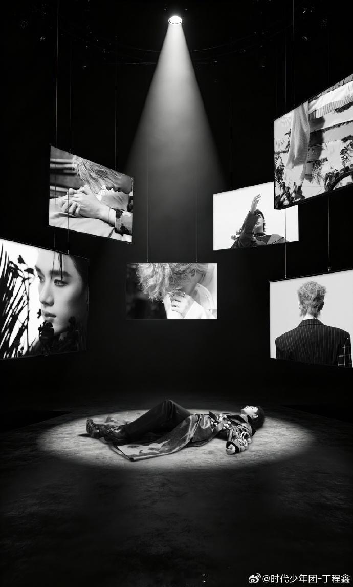 丁程鑫问谁才是他、丁程鑫新歌概念照神秘格调与艺术感交织，丁程鑫新歌概念照质感绝佳