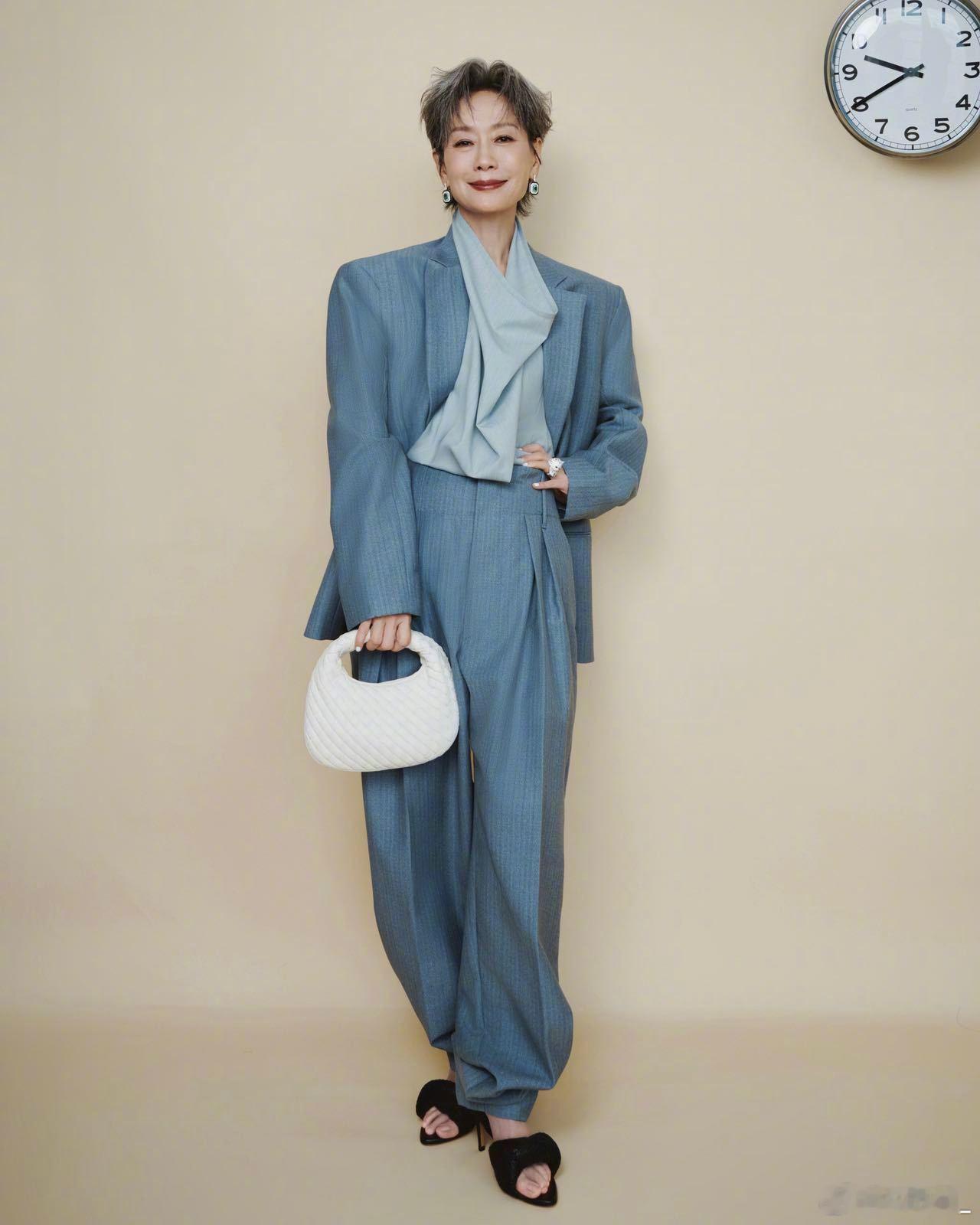 叶童身着BOTTEGA VENETA 2026秋季系列 LOOK 13，搭配Ba