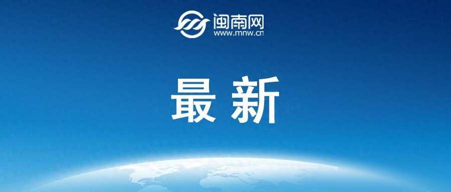 商船挂美旗却无军舰护航，伊朗快艇突然围攻，美军人员混在船员里开火反击

5月4号