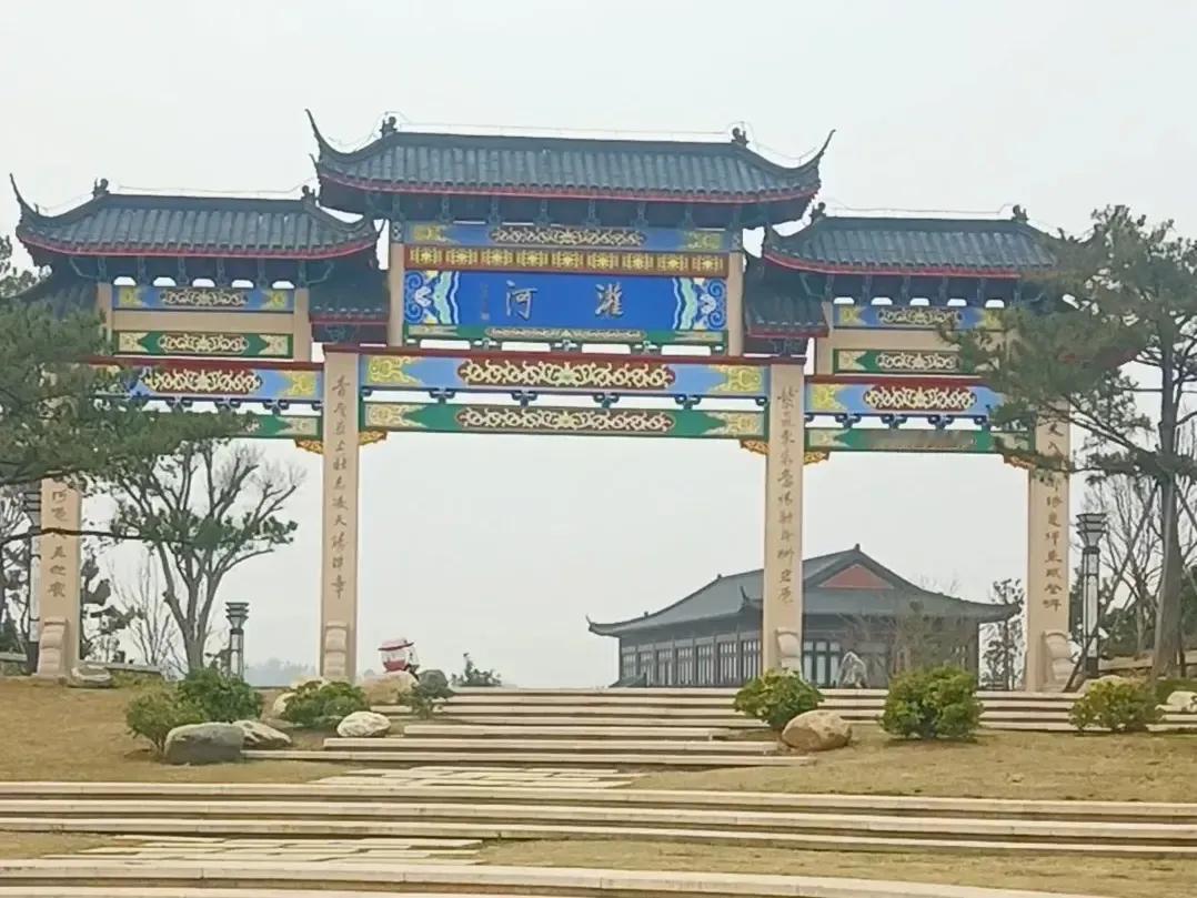 信阳头条：春日邀请函 | 商城县灌河园梅海之约
       3月9日恰逢星期天