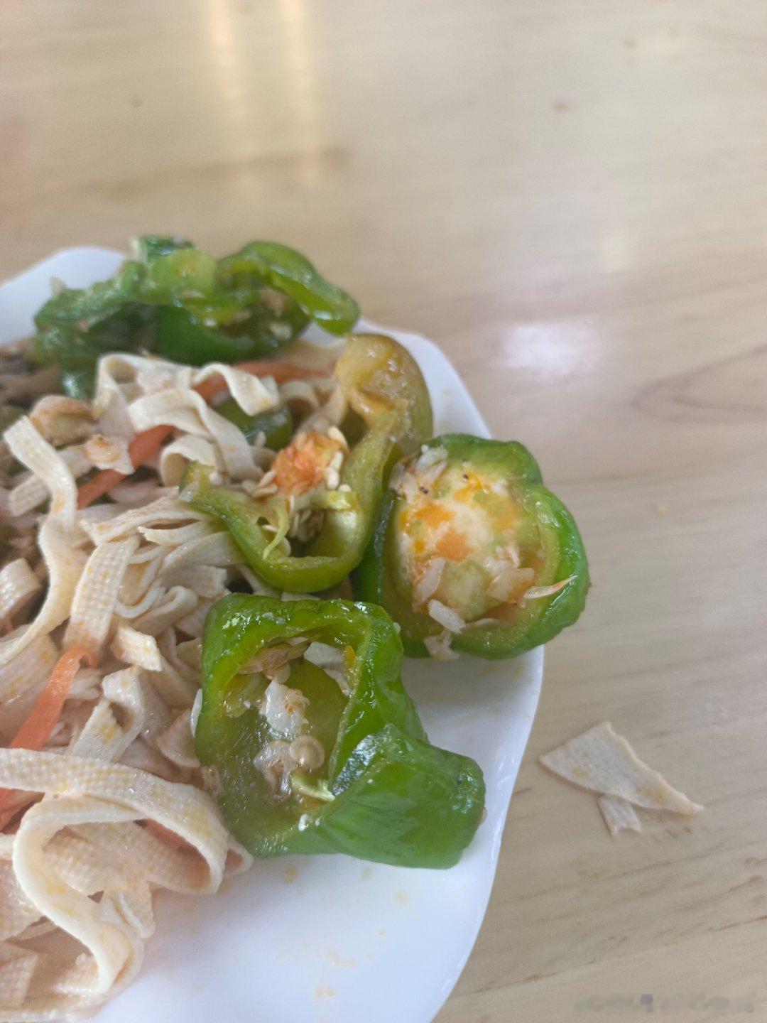 这是饭店的辣椒圈！[怒]凉拌菜[超话]  ​​​