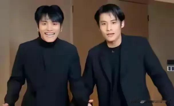 直播界的变化多端！在小杨哥决定告别直播带货舞台之后，昨晚辛巴也在直播间宣布了暂停