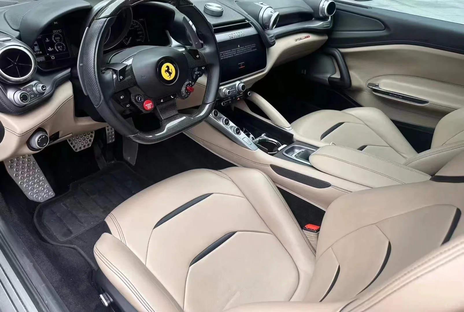 V12的Lusso 还是个满配米内…