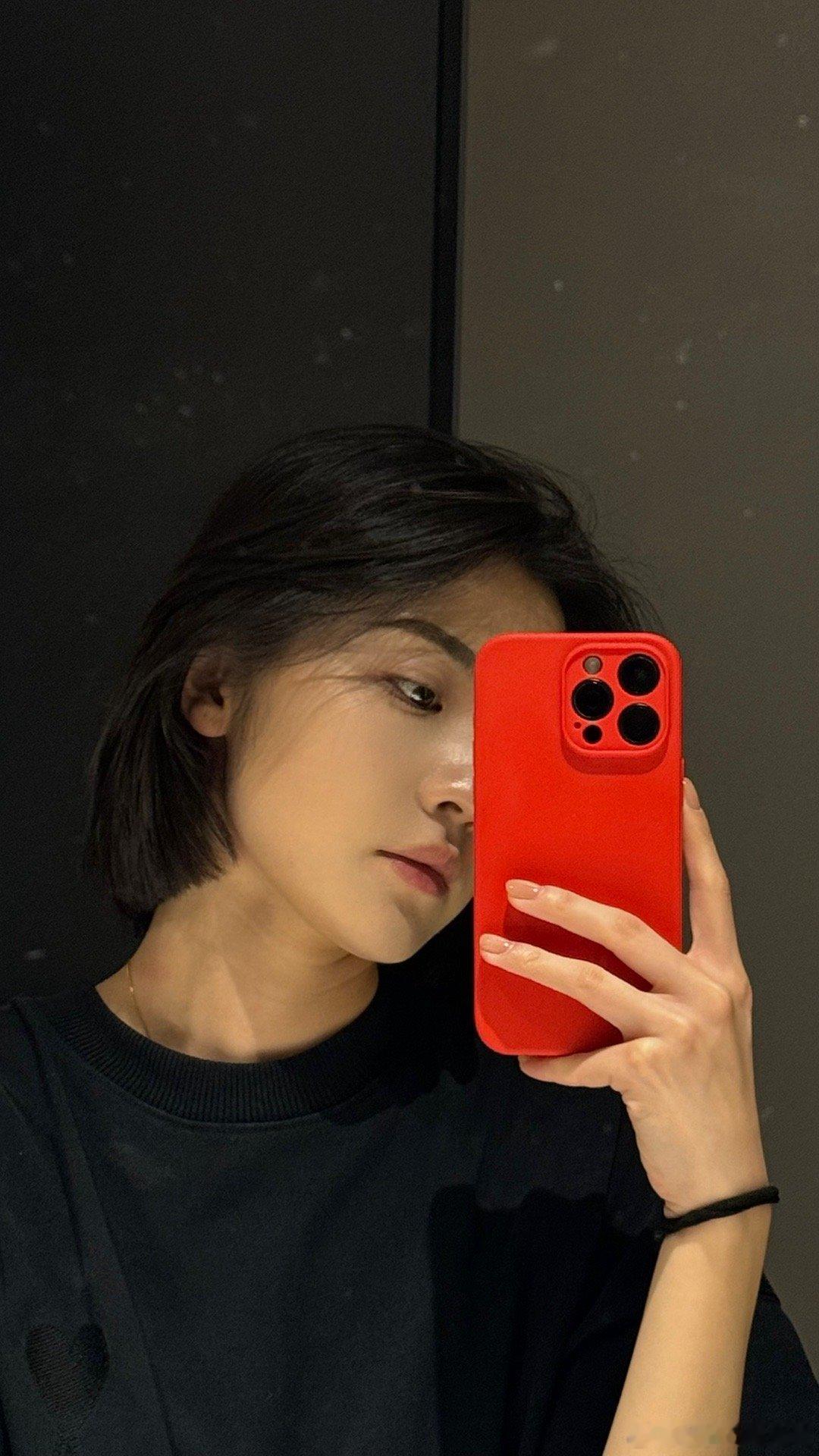 嘻嘻 今天没发微博，发张旧照和大家说晚安😘 ​​​