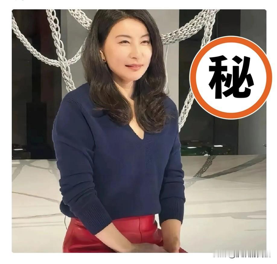 郭晶晶认不认可娜然，
我不知道。
但这次霍家的内部家宴，郭晶晶临时有事没参加，明