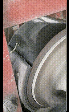 听说过“螳臂当车”第一次见“螳臂转车”[震惊]