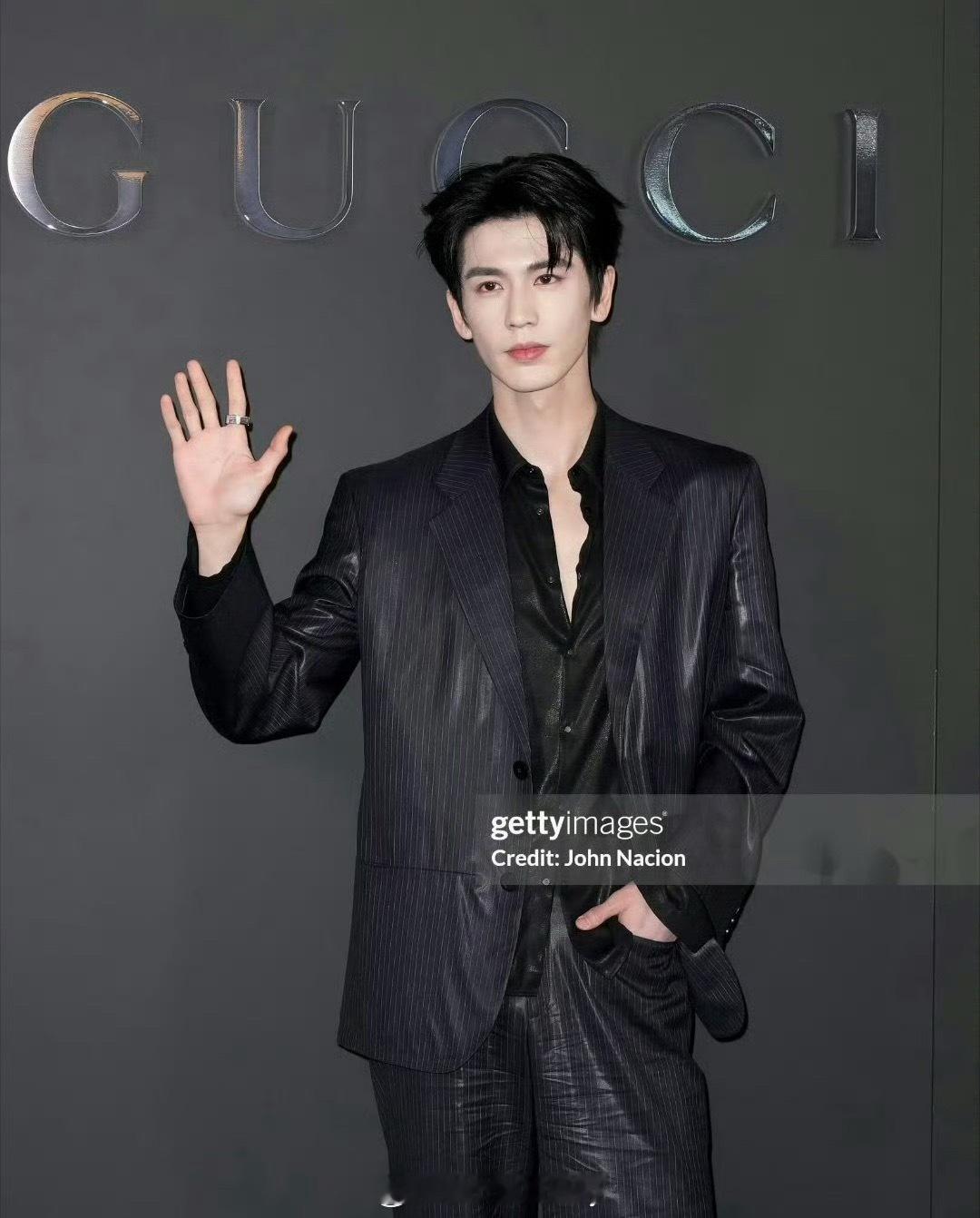 张凌赫GUCCI 大秀外网生图📷 超季全球首穿，G社生图来也Gucci大秀