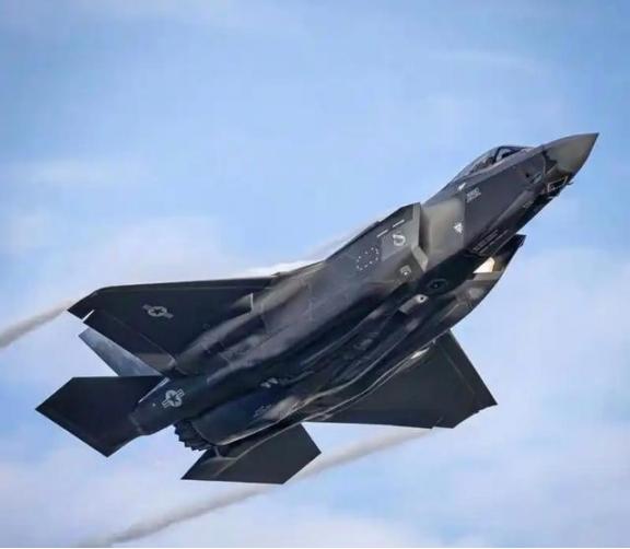 中国又悄悄关上了一扇更要命的门！在稀土还未撕完的时候，中国又加紧了另外一出口，而