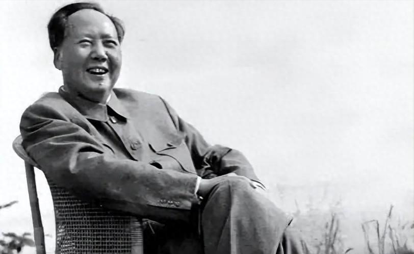 1949年，李克农进入毛主席房间检查床底后为何神色巨变，迅速持枪直奔寺庙？
19